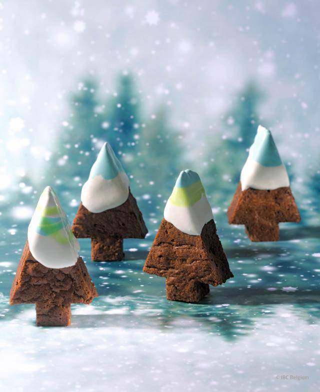 Brownie Christmas Trees with chocolate drip