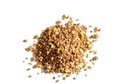 Roasted coconut pieces