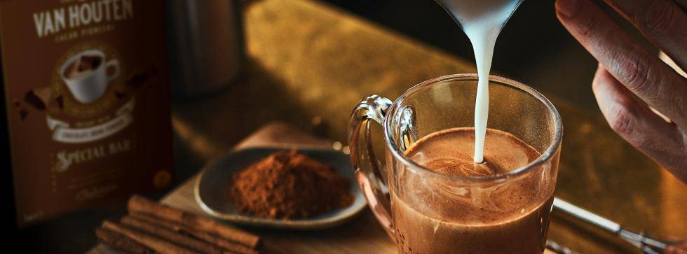 Van Houten expertly crafted drinks