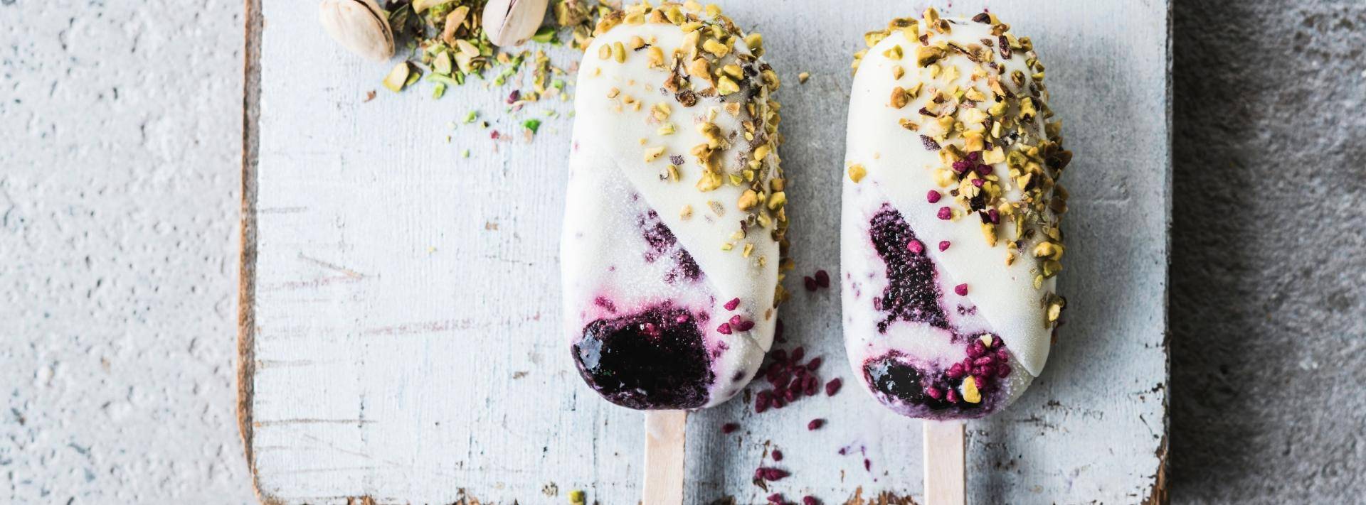 Blueberry & White Chocolate ice cream stick