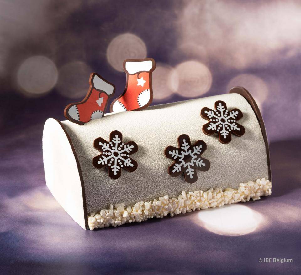 White chocolate, dark embouts, Christmas shapes stocking, silvery-white marzipan crunshes