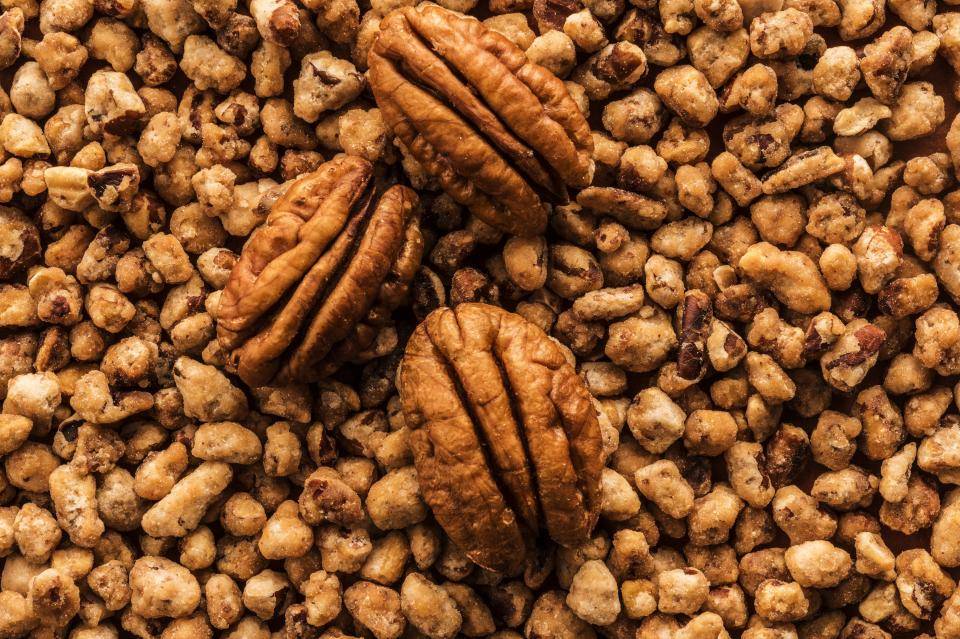 Caramelized nuts range 