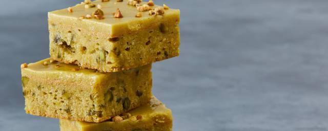 Pistachio & White Chocolate Brownie