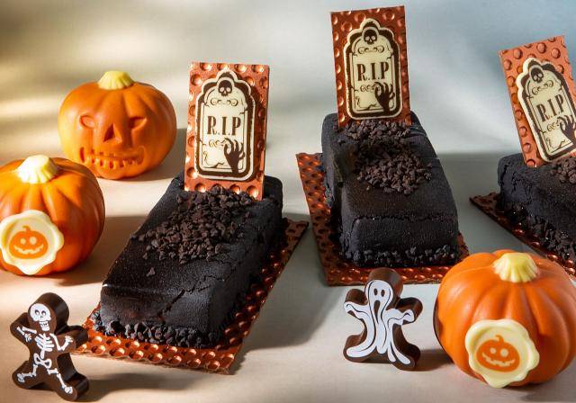 Chocolate pumpkins, cake graves and chocolate skeletons